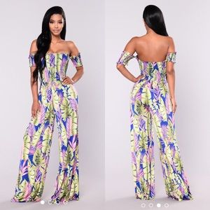 Fashion Nova Cold shoulder floral jumpsuit 🌸🌺🌼